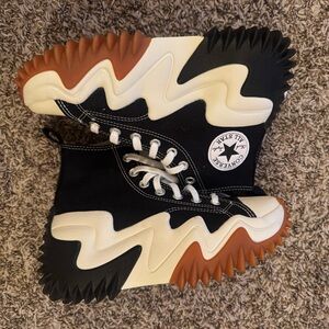 Converse Run Star Motion